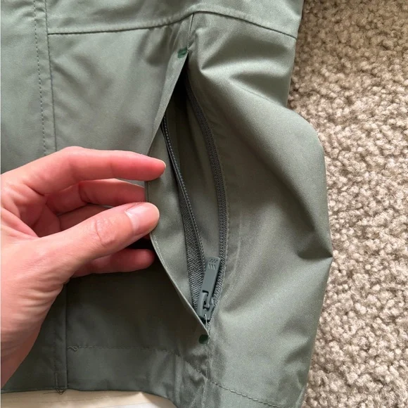 Kids All In Motion Rain/Wind Jacket - Picture 8 of 9